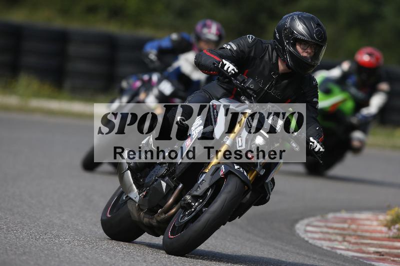 Archiv-2023/47 24.07.2023 Track Day Motos Dario - Moto Club Anneau du Rhin/21